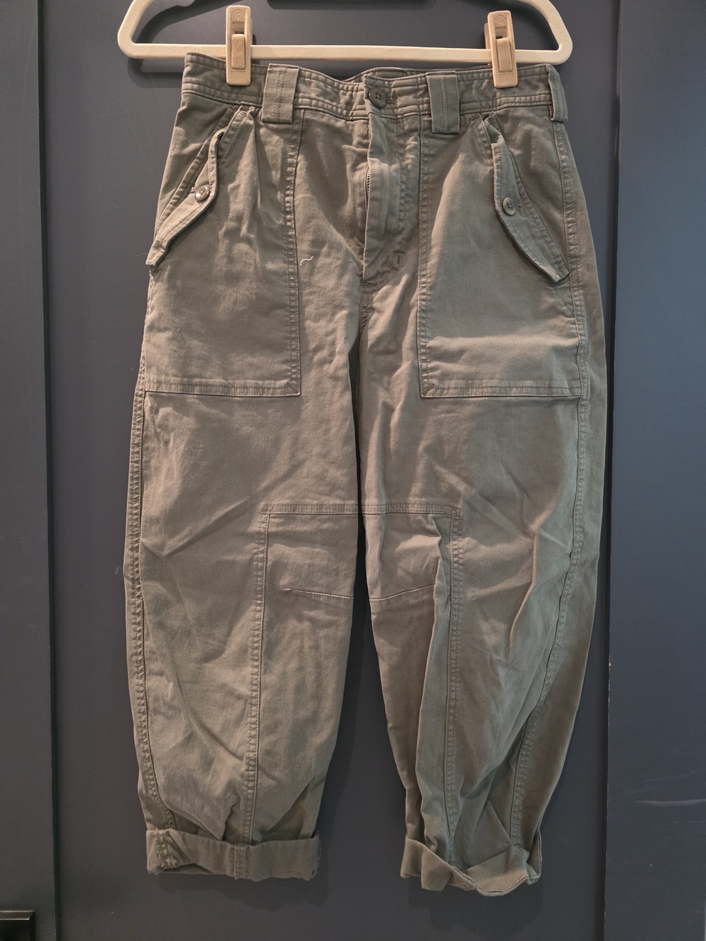 Banana Republic Olive Green Cropped Cargo Capris